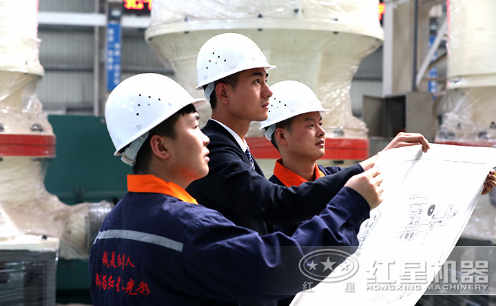 精湛技術人員現場指導設備的生產、制造